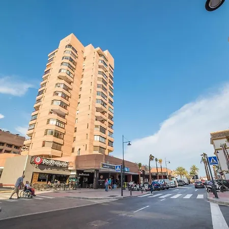 With One Bedroom In Fuengirola, With Private Pool - 50 M From The B... Fuengirola
