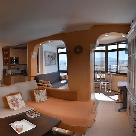 With One Bedroom In Fuengirola, With Private Pool - 50 M From The B... Fuengirola