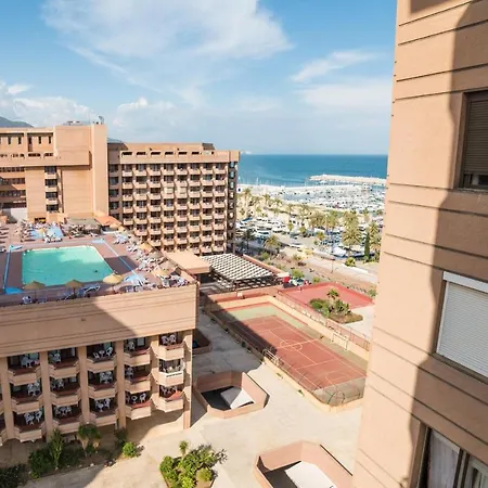 With One Bedroom In Fuengirola, With Private Pool - 50 M From The B... شقة