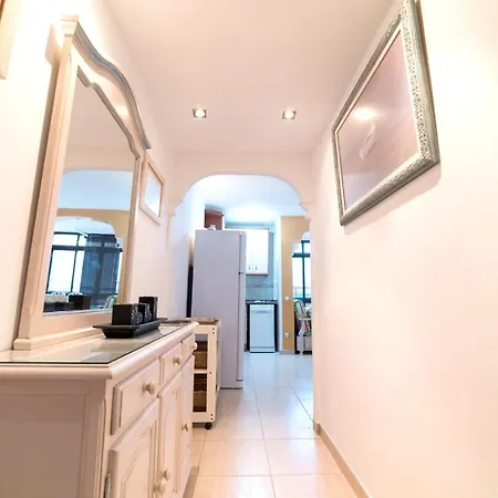 With One Bedroom In Fuengirola, With Private Pool - 50 M From The B... Fuengirola
