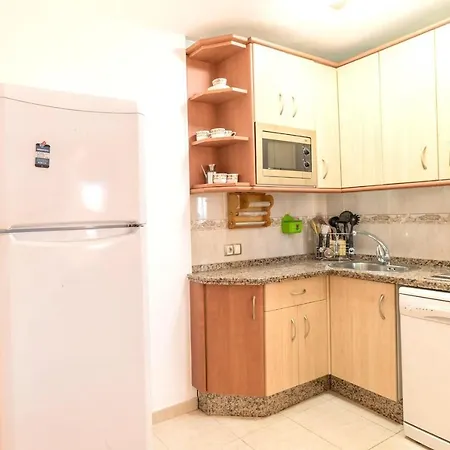 With One Bedroom In Fuengirola, With Private Pool - 50 M From The B... Apartamento Fuengirola